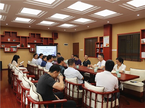 徐州市丰县教育局来我校考察交流