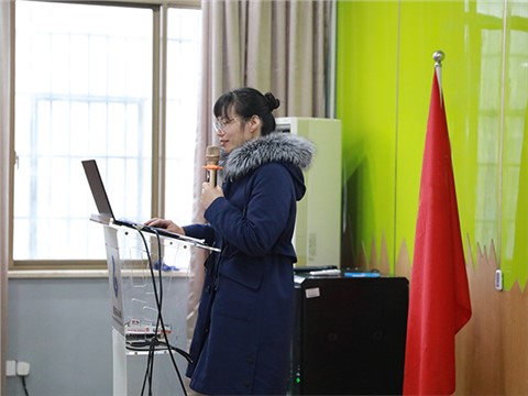 明德麓谷学校张颖奇副校长主讲《 浸润传统文化，培育和善新美少年 》