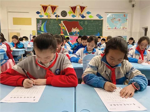 学经典，写经典！麓谷小学第十三届阅写节来了